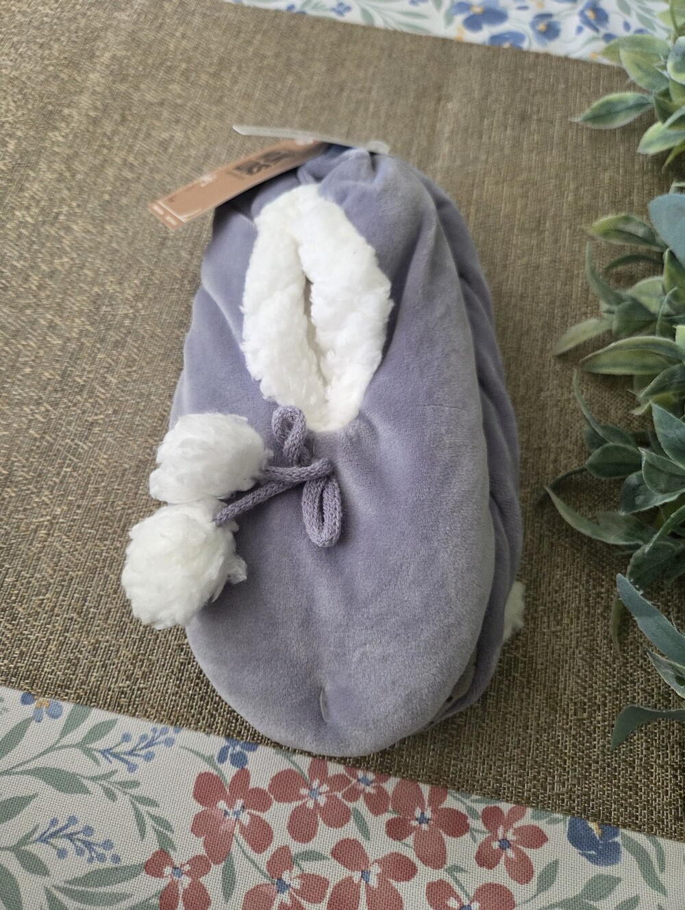 Muk Luks Plush Lavender Slipper Socks with White Faux Fur Trim